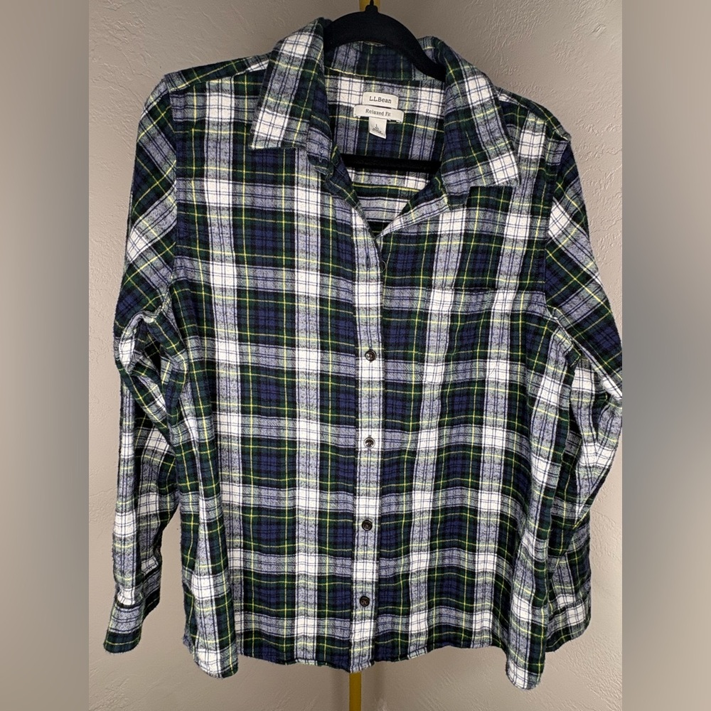 L.L. Bean Blue and Green Plaid Shirt Women 100% Cotton